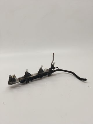 RAMPA INYECTORA BMW SERIE 1 BERLINA (E81/E87) (2)