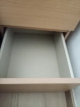 Mesilla de noche Ikea color madera claro