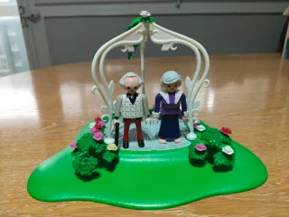 Playmobil Coppia di Nonni nel Giardino