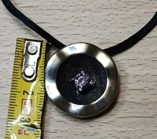 Colgante Fink Plata Cromática con piedra morada.