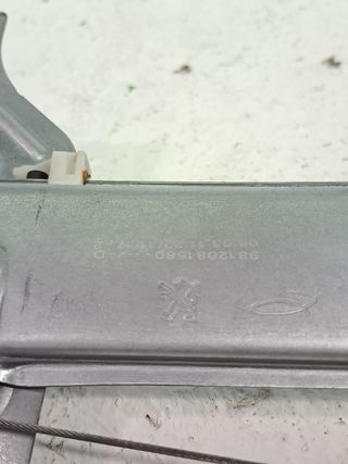 ELEVALUNAS DELANTERO DERECHO CITROEN C3 (6)