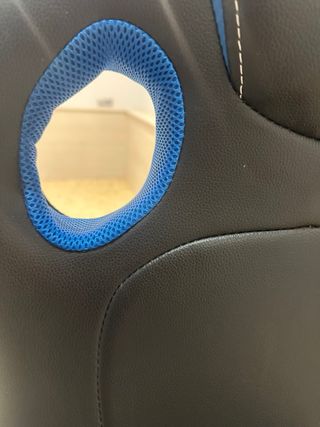 Silla Gamer Negra con Detalles Azules