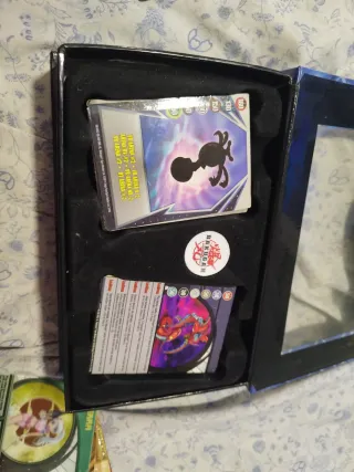 Caja de cartas Bakugan