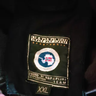 Chaqueta Napapijri Negra