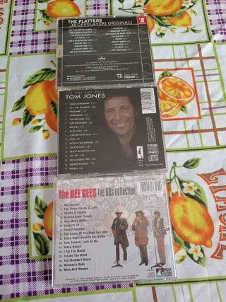 CD musicali The Platters, Tom Jones, Bee Gees