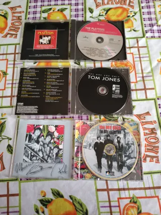 CD musicali The Platters, Tom Jones, Bee Gees