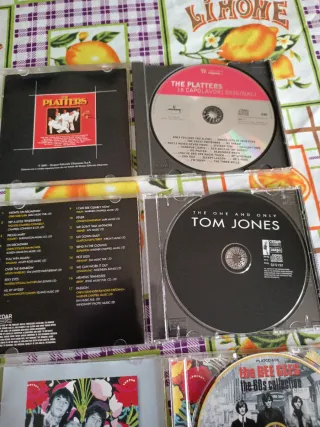 CD musicali The Platters, Tom Jones, Bee Gees