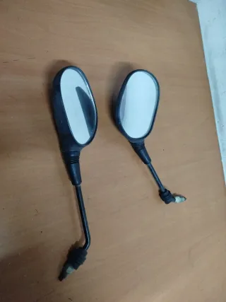 Espejos Piaggio Carnaby 2012