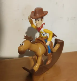 Woody Toy Story Kinder Sorpresa