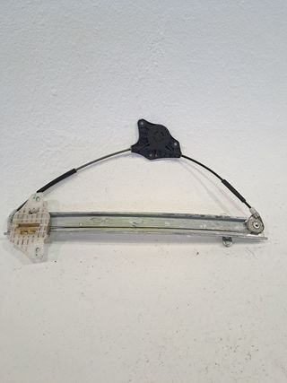 ELEVALUNAS DELANTERO IZQUIERDO HYUNDAI I10 (2)