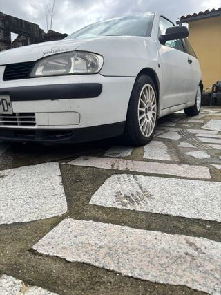 Llantas OZ con neumáticos