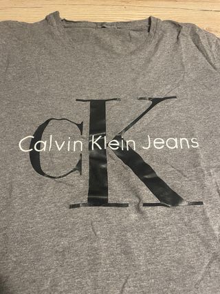 Maglietta Calvin Klein Jeans grigia con logo CK
