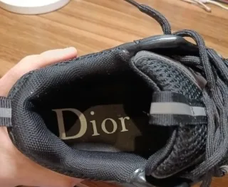 B22 Scarpe Uomo Taglia 45 veste un po stretto