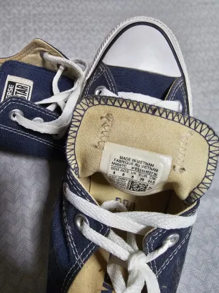 Converse Azul y Blanco Talla 40