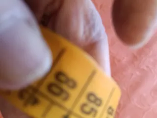 Abrigo beige y marrón