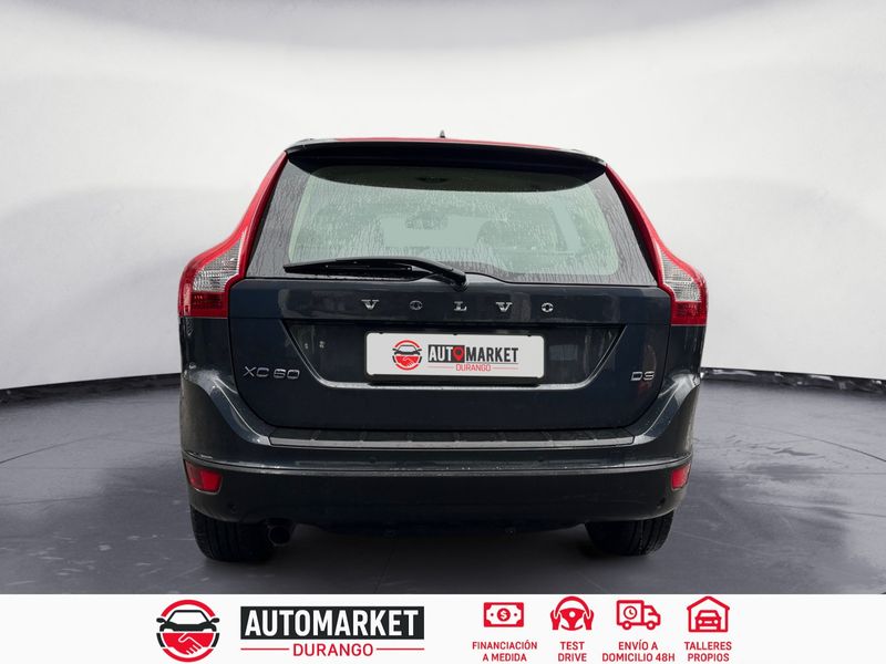 Volvo XC60 D3 Momentum 2013, foto 4