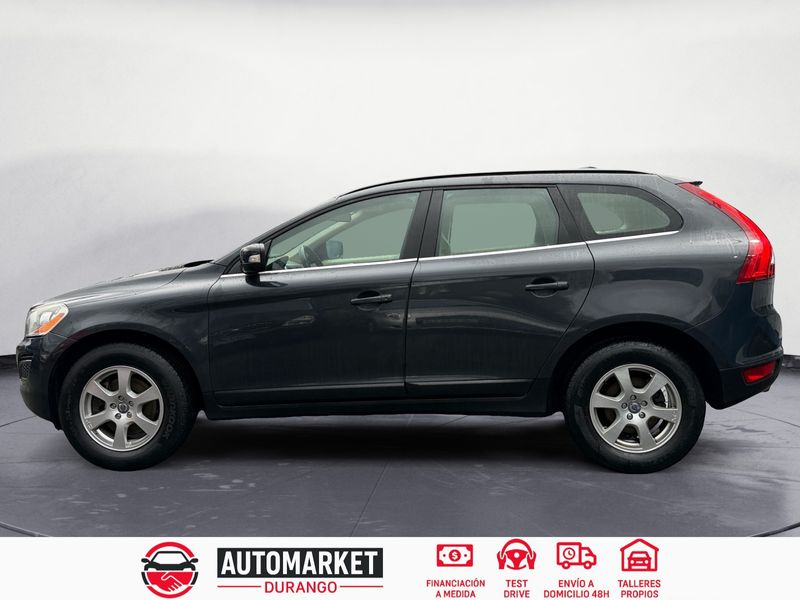 Volvo XC60 D3 Momentum 2013, foto 2