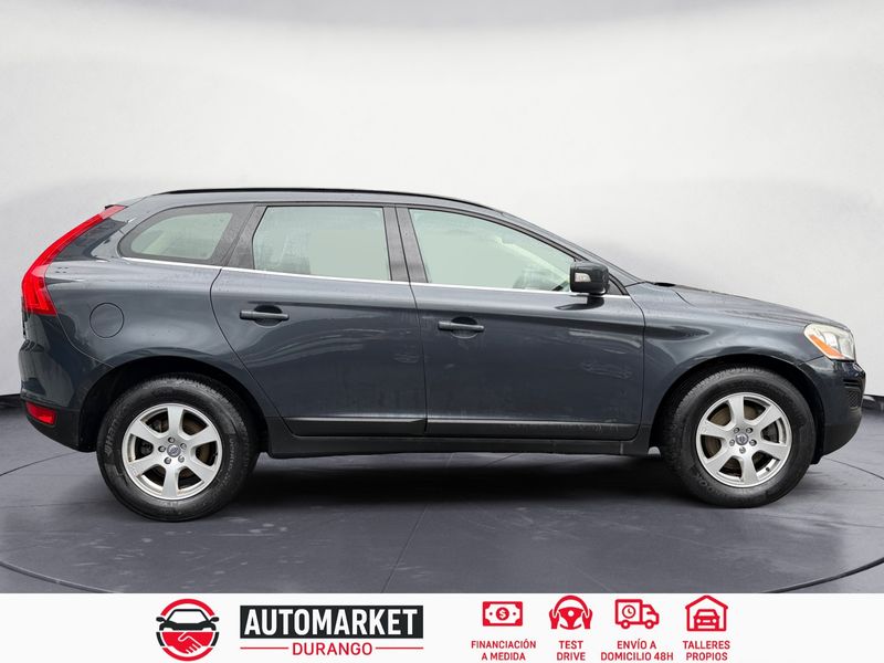 Volvo XC60 D3 Momentum 2013, foto 6