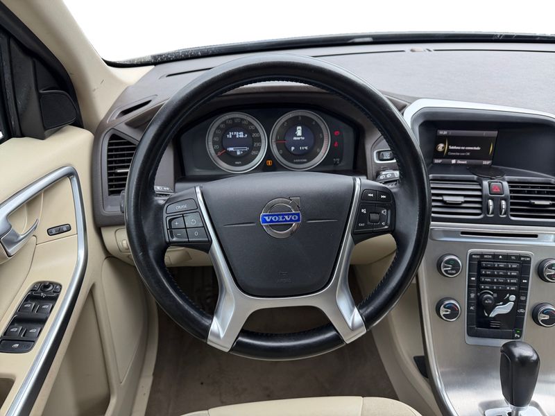 Volvo XC60 D3 Momentum 2013, foto 13