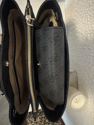 Bolso Guess Negro Logo Monogram