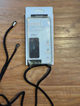 Funda iPhone 11 Transparent con Cuerda para colgar