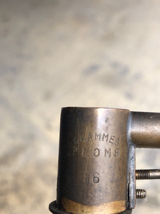 Medidor Antiguo Pólvora y Plomo