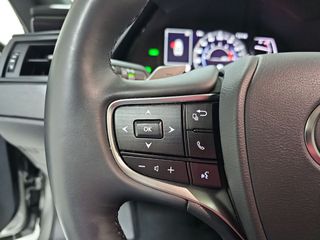 Lexus ES 2.5 300h Premium