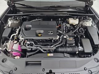 Lexus ES 2.5 300h Premium