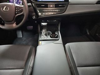 Lexus ES 2.5 300h Premium