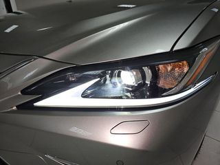 Lexus ES 2.5 300h Premium