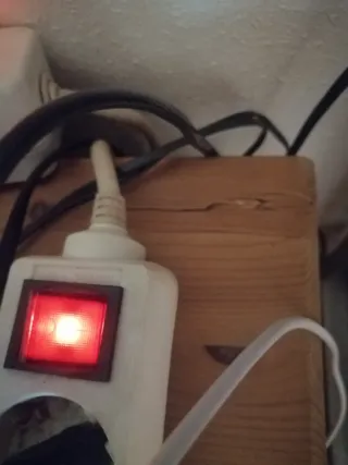 2 Cómodas (aparador) de madera de pino. 150€unidad