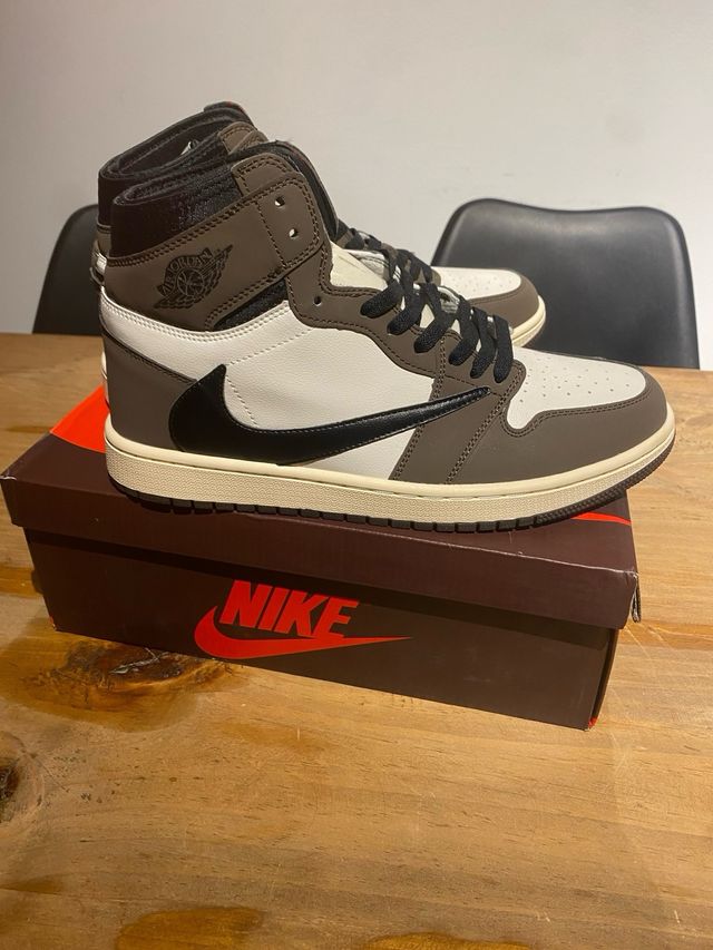Nike Jordan 1 Travis Scott