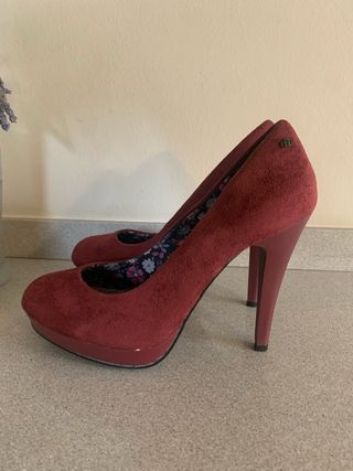 Zapatos de tacón burdeos talla 38
