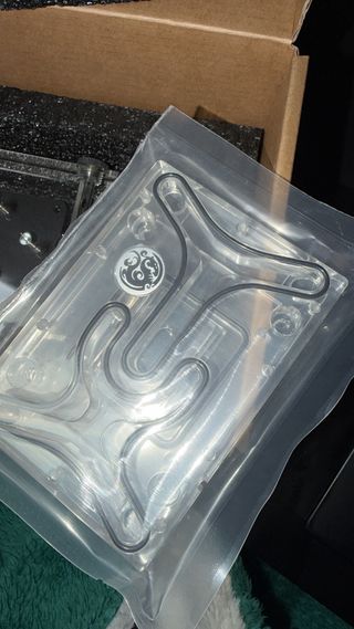 TG AMD Ryzen 9 9950X3D + Bitspower CPU Block