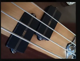 Bajo Eléctrico Vantage Matsumoku