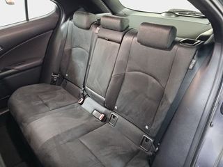 Lexus UX 2.0 300h UX