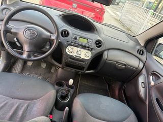 Toyota Yaris 2005