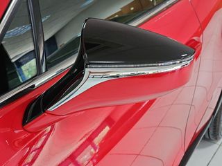 Lexus UX 2.0 250h Premium