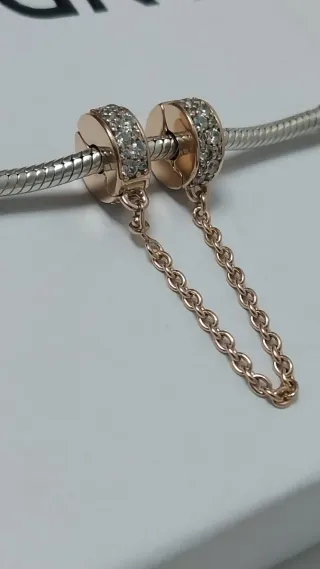 Cadena seguridad Pandora con circonitas.