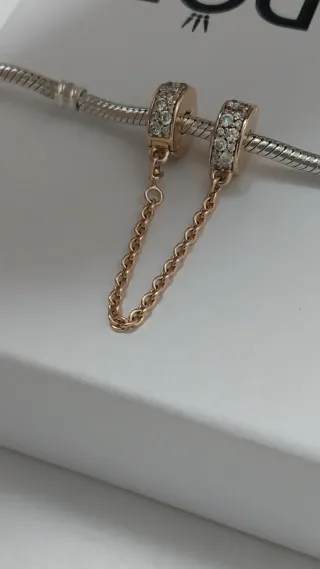 Cadena seguridad Pandora con circonitas.