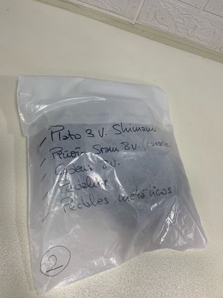 Transmisión Shimano 3x8v con Pedales