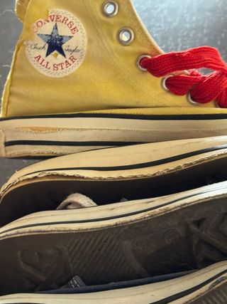 2 Pares Converse Azul y Amarillo