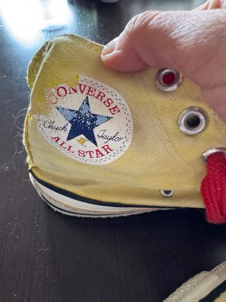 2 Pares Converse Azul y Amarillo