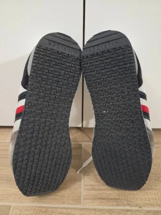 Scarpe Tommy Hilfiger grigie e bianche n.43