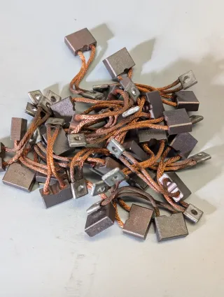 Carboncini motore elettrico 14x18x7mm + 16x16x6