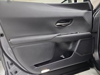 Lexus UX 2.0 250h Business