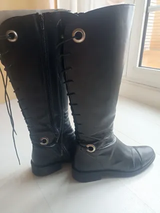 Botas altas de piel negras talla 37