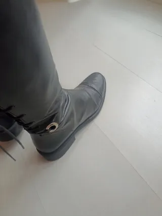 Botas altas de piel negras talla 37