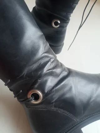 Botas altas de piel negras talla 37