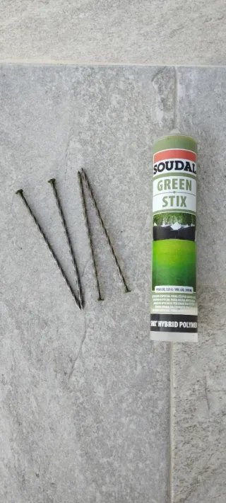 Tappeto erboso sintetico + kit montaggio